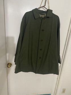 Authentic Women's Burberry Gabardine Hooded Rain Coat in Dark Olive