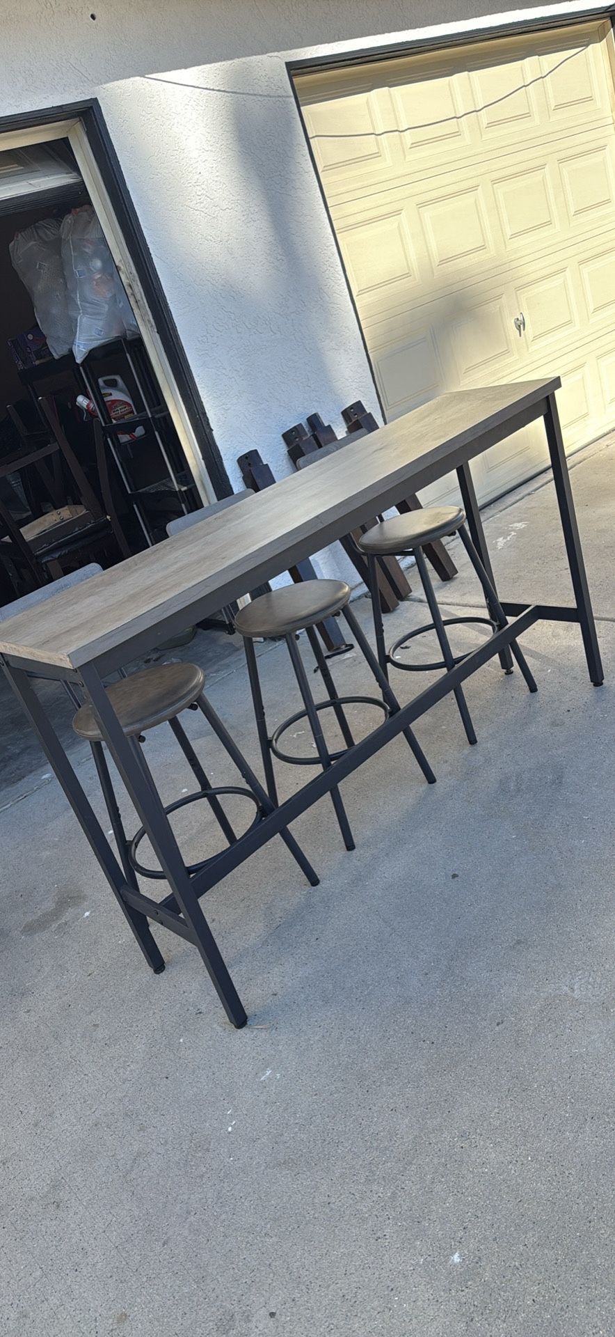 Bar Table And 3 Stools