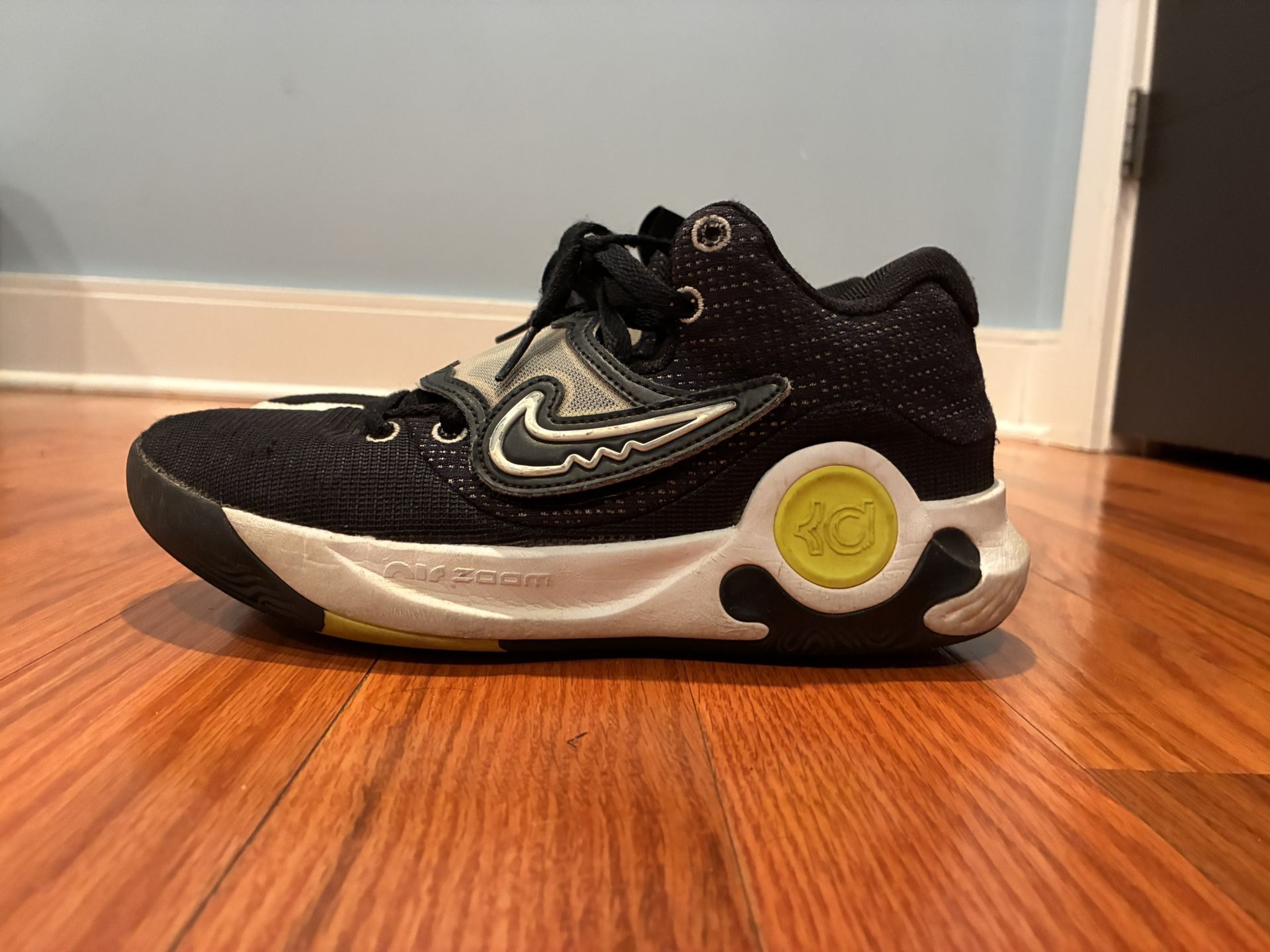 Nike KD Trey 5 Volt Colorway