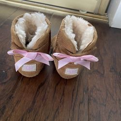 Baby Ugg Boots W Pink Bow 