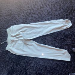 LULULEMON PANTS LIGHT GREEN