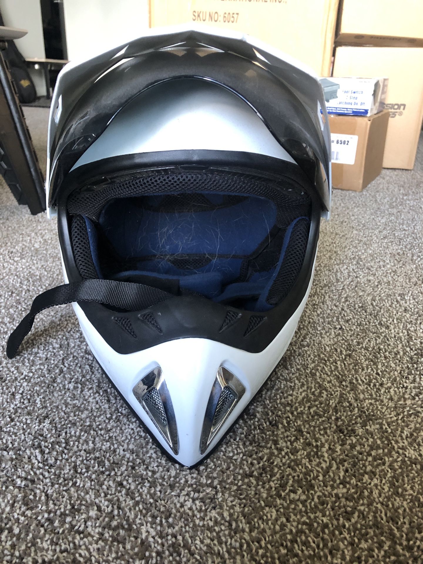 Hard Head Helmet Size: XL Glossy White $90