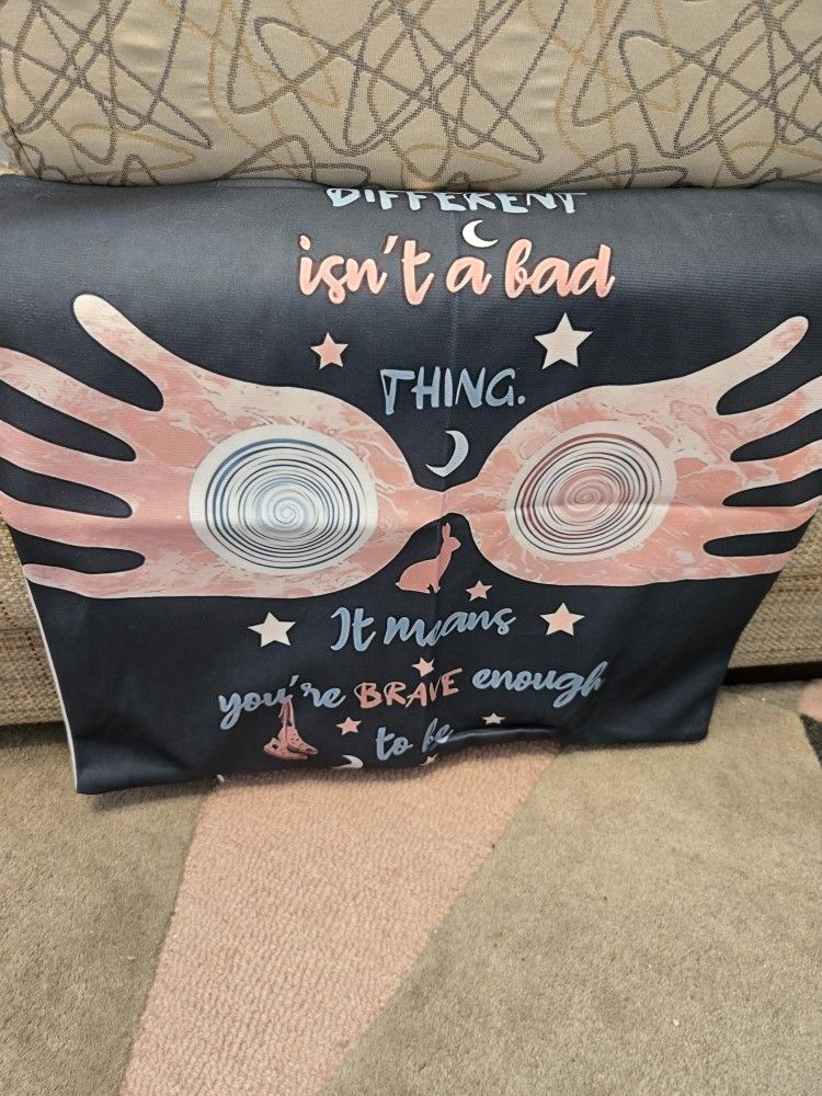 Harry Potter Luna Lovegood Spectrespecs With Inspirational Quote Pillow Cover 18" Zipper
