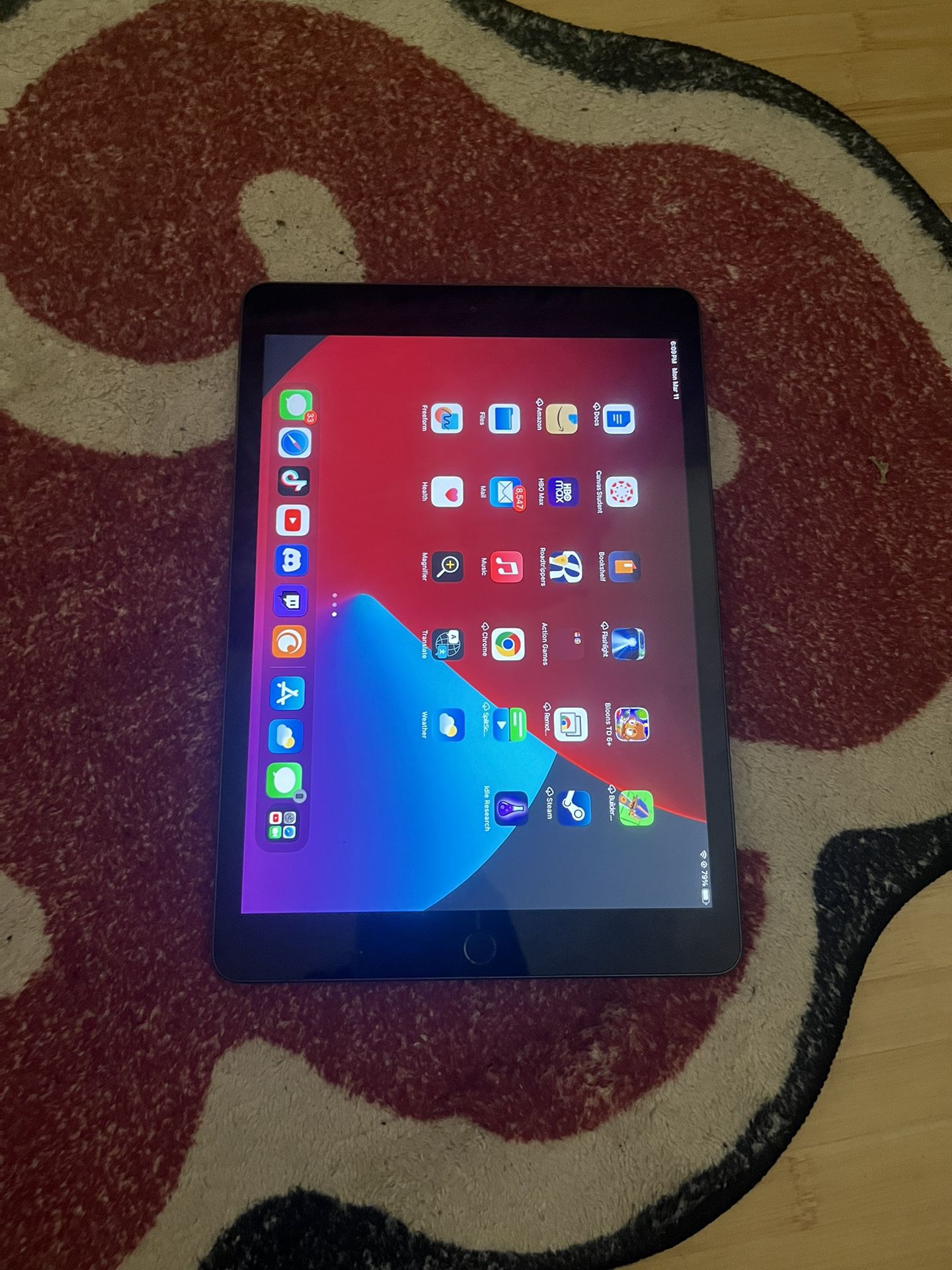 Ipad 8th Gen (Comes with Case)