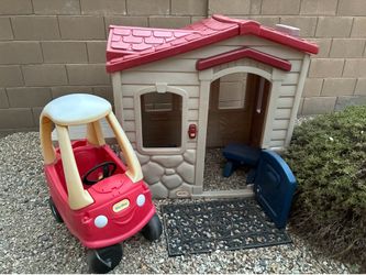 Little Tikes Playhouse, Cozy Coupe, and Picnic Table Bundle