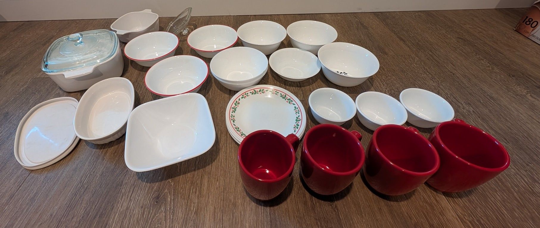 Corningware kitchen bakeware / plates / bowls / mugs from Corelle (move out sale)