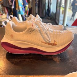 Nike Infinity Run 4 Women’s Road Running Shoes Size 9 Brand New