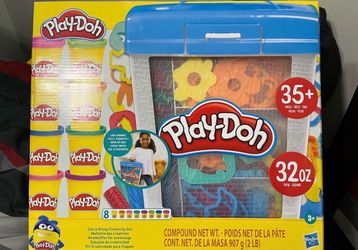 Play-Doh Carry Along Creativity Set [35+ Pieces!]