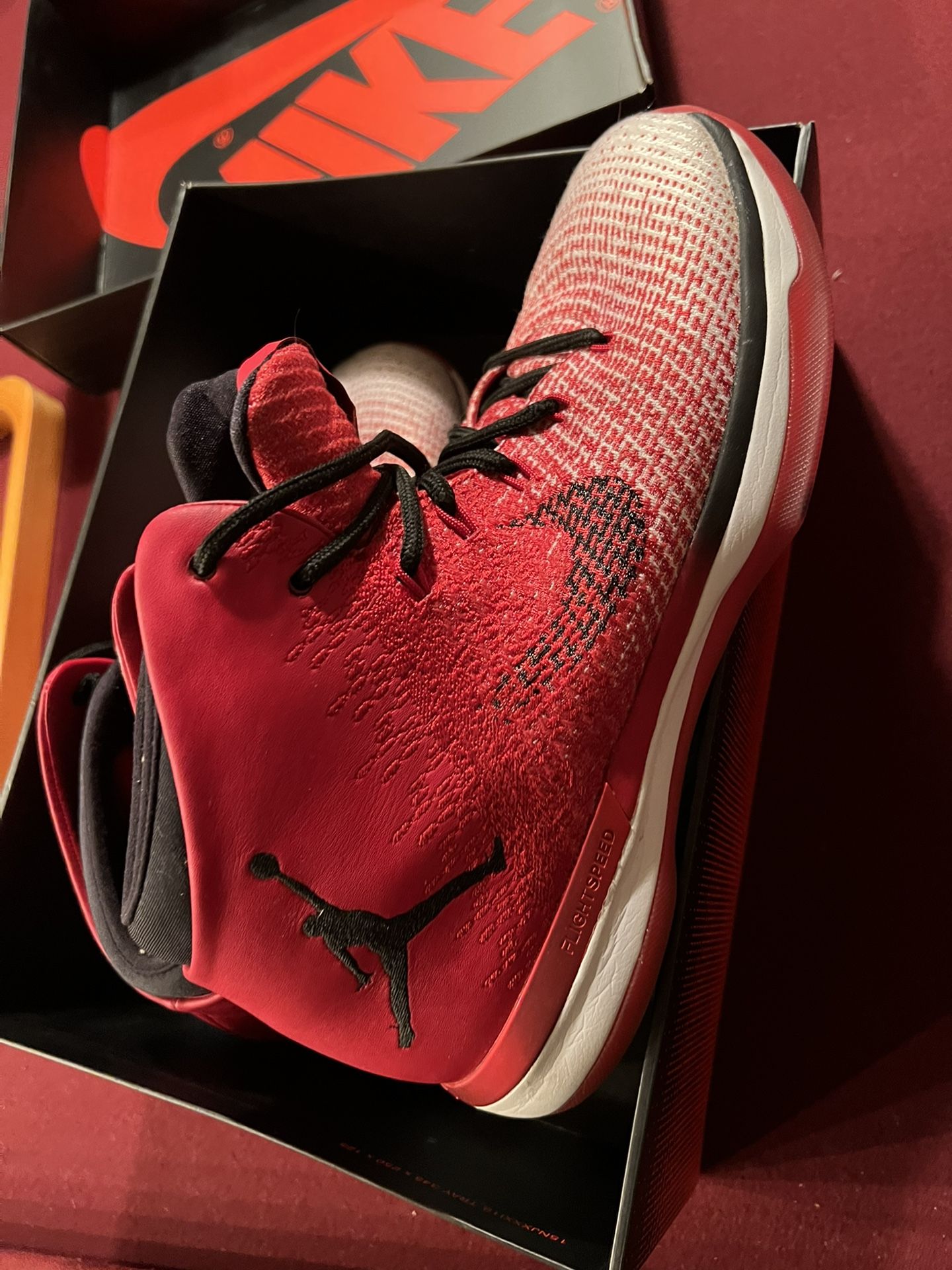 🔥NIKE AIR JORDAN XXXI 31 Flight Speed Chicago Red/Blk/white 2016