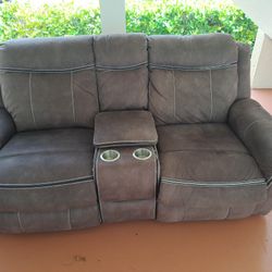Love Seat Recliner 