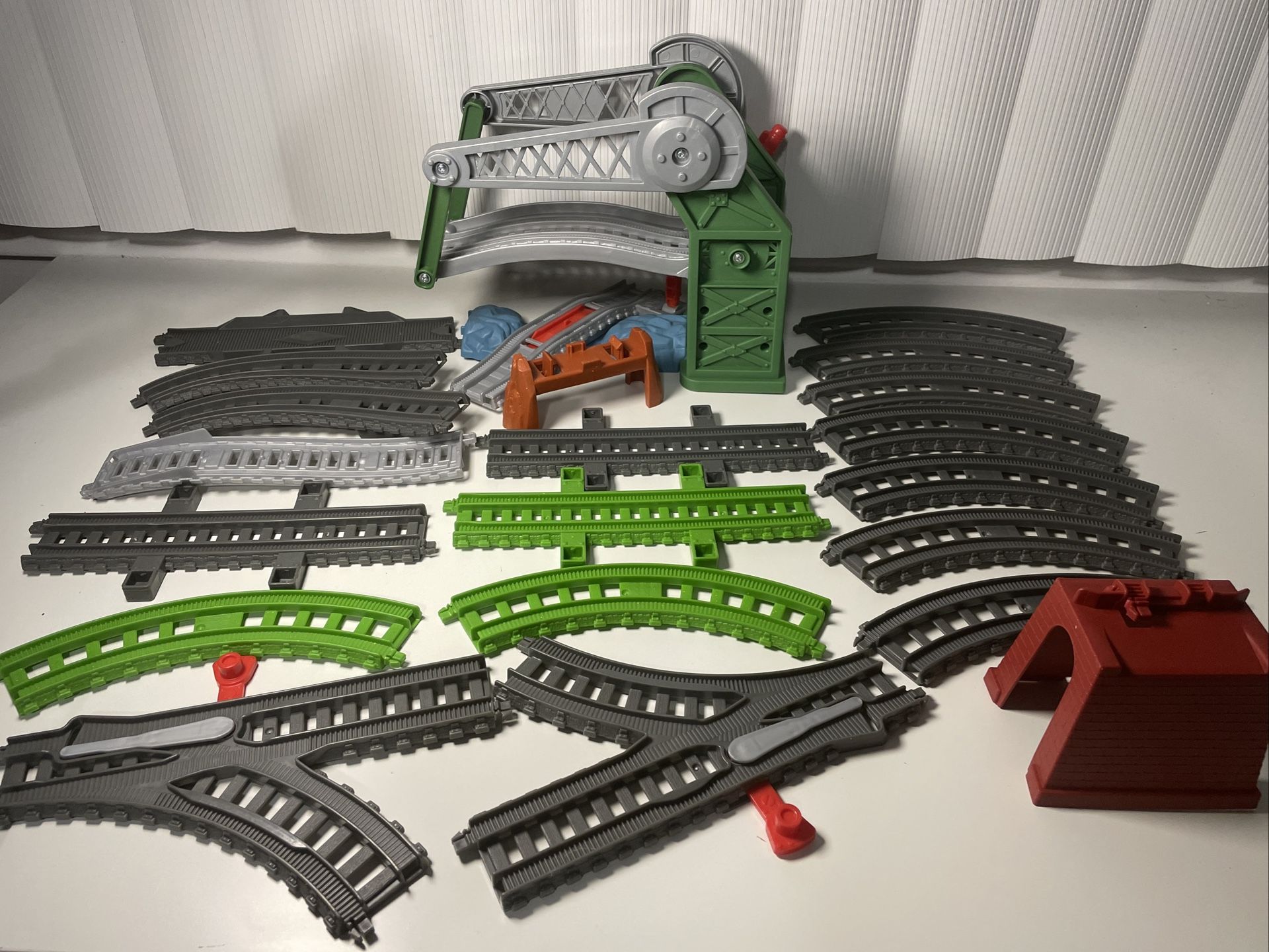 Trackmaster Bridge Lift. Retired Version-3D Face Motorized Thomas Train Set