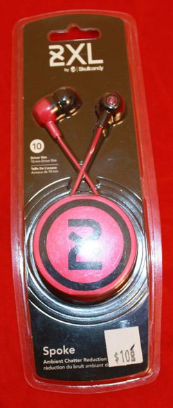 2XL Skullcandy headphones