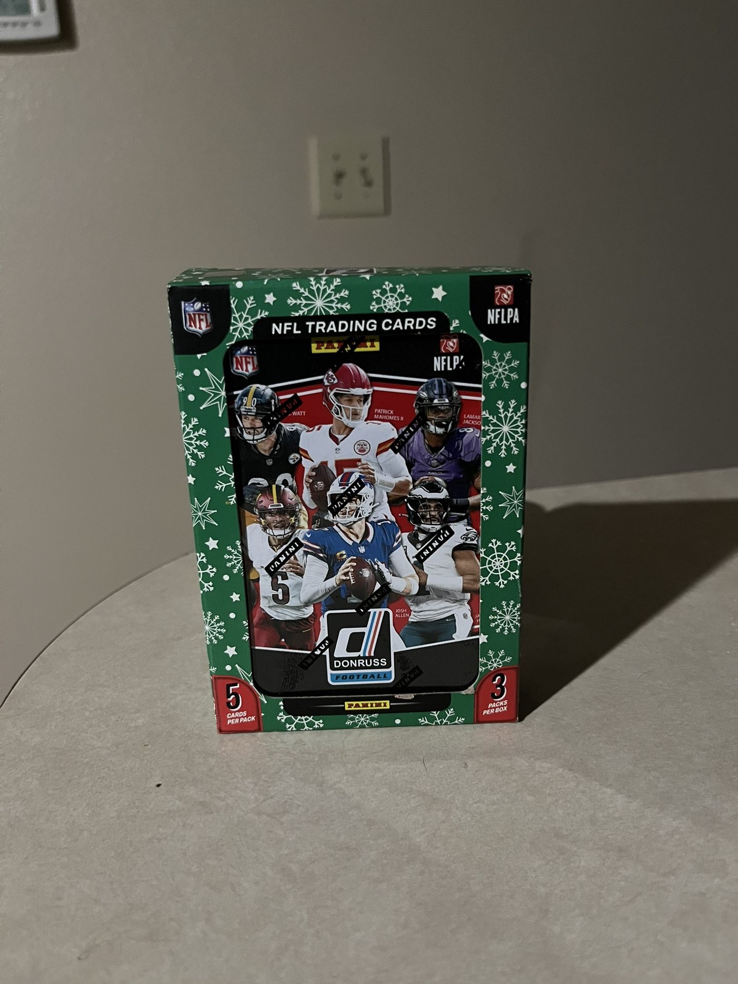 2025 PANINI DONRUSS FOOTBALL Holiday Tin