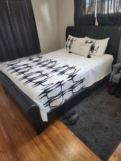 Queen Bed And Fram