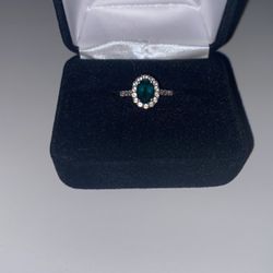Emerald Birthstone Ring 