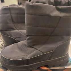 Snow Boots & Gloves (Youth)