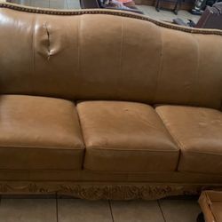 3 Free Couches