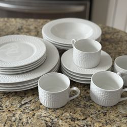 Brand New Cuisinart 20 Piece Set 