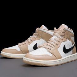 Jordan 1 Mid Women 8.5
