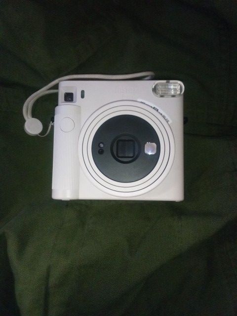 Fujifilm Instax Sq 1 Polorid Film Camera/ Case