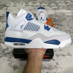 Jordan 4 Military Blue Size 6Y (7.5W) BRAND NEW!