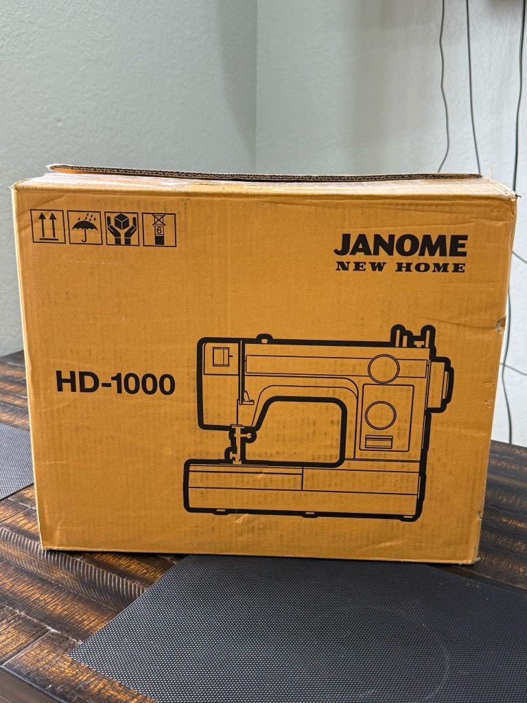 Sewing Machine - Janome HD-1000