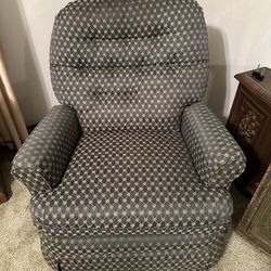 Beautiful Reclining couch - green 