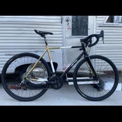 All City : Cosmic stallion 55/56cm  Gravel Bike / Road Bike / Commuter