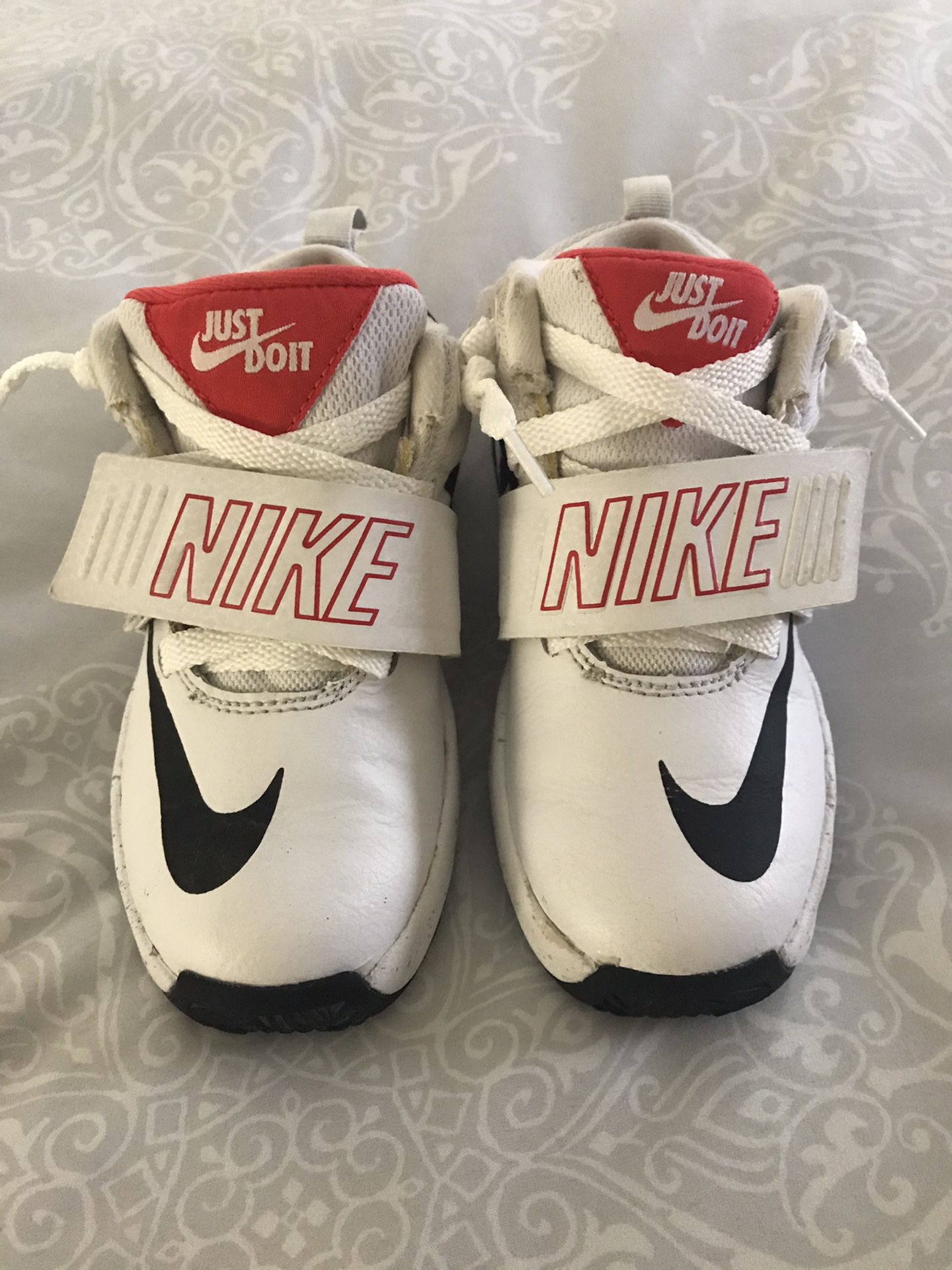 Nike shoes Boys size 11c 