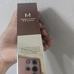 Foundation Read Description 📚 