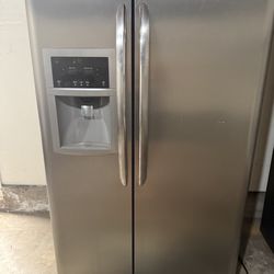 Frigidaire Gallery Double Door 