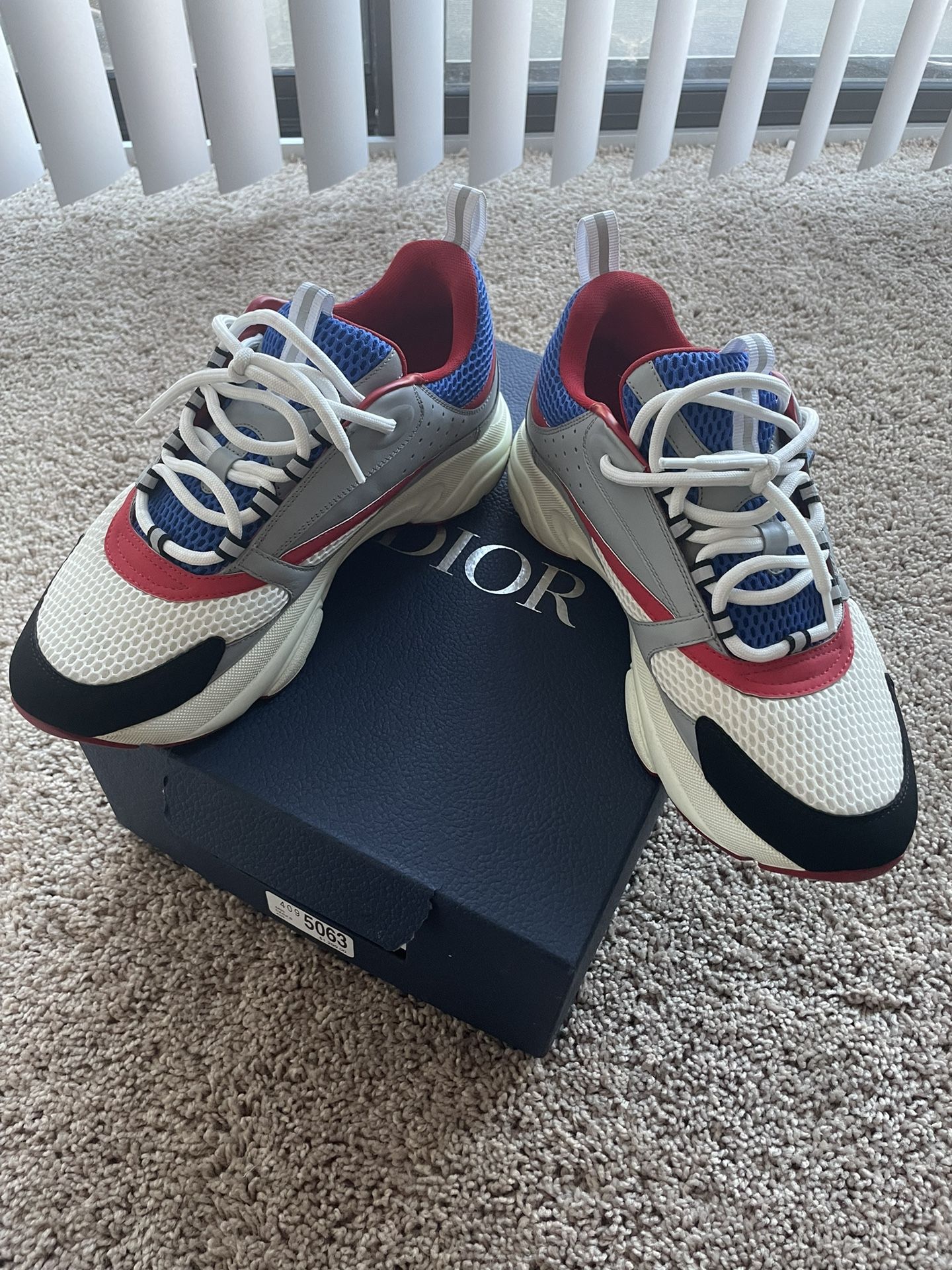 dior b22 red/blue/white size 42/9 AUTHENTIC for Sale in Washington