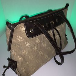 Dooney & Bourke Bag