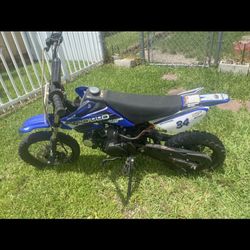 Dirt bike For sale !! 