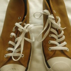 Converse Shoes Size 11.