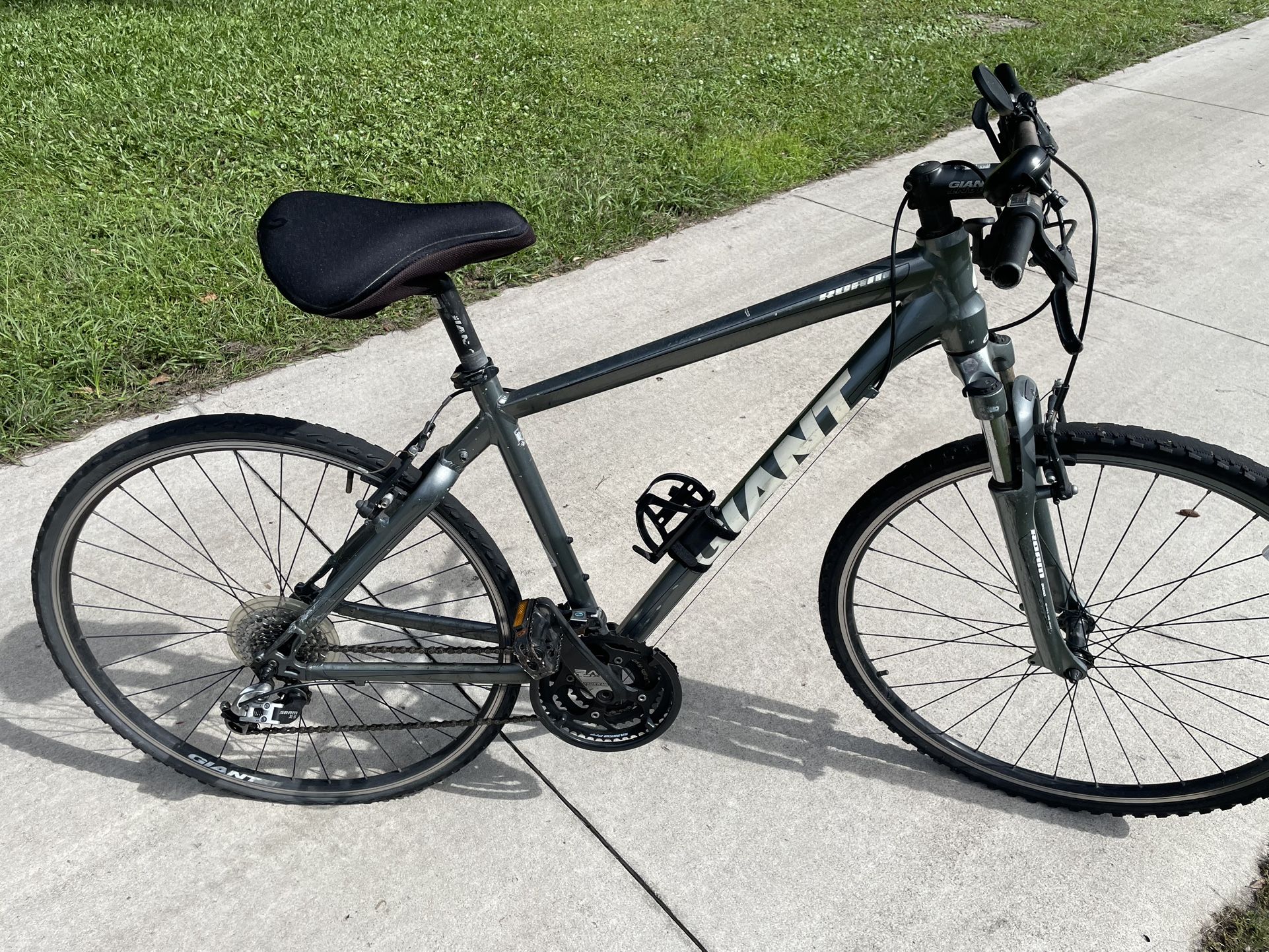 GIANT bike + accessories