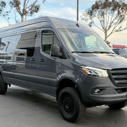 2024 Mercedes Sprinter AWD 170 Cargo Crew Camper Van 4wd 2.0l Diesel 19k