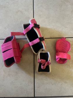 elbow guard , leg guard, and hand guard setup