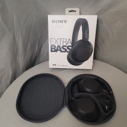 Like New!  Only Used 1 Time! SONY WH-XB910N EXTRA BASS 30h Noise Canceling 