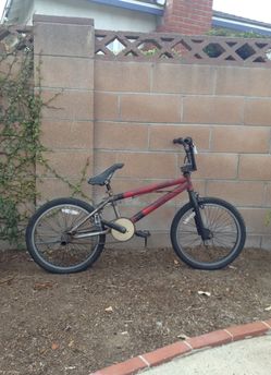 Giant bmx bike