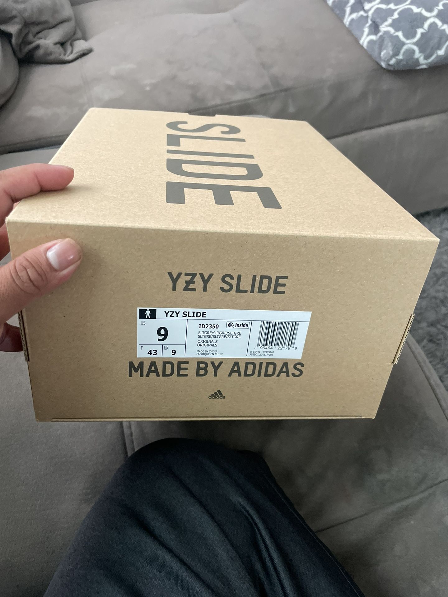 Yzy Slides