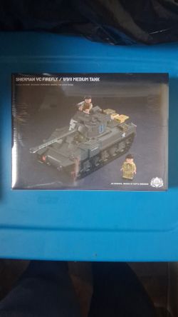 Brickmania Sherman VC Firefly WWII Medium Tank Set
