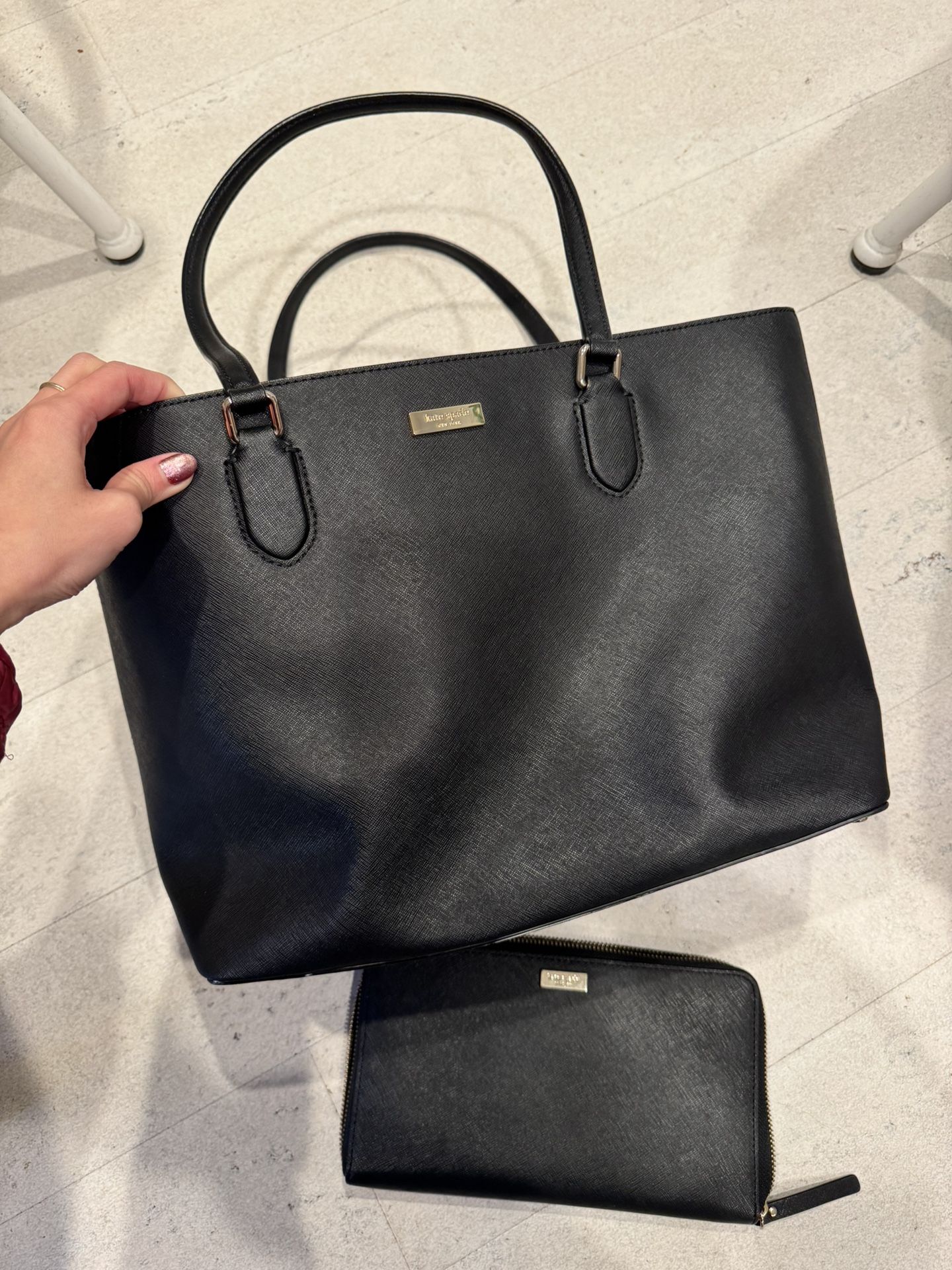Matching Kate Spade Tote And Wallet 