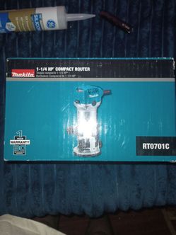 1-1/4 HP compact router