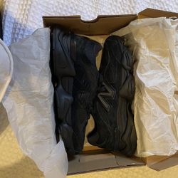 New Balance 9060 Triple Black 