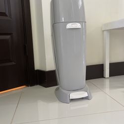 Baby Genie Diaper Trash Disposal
