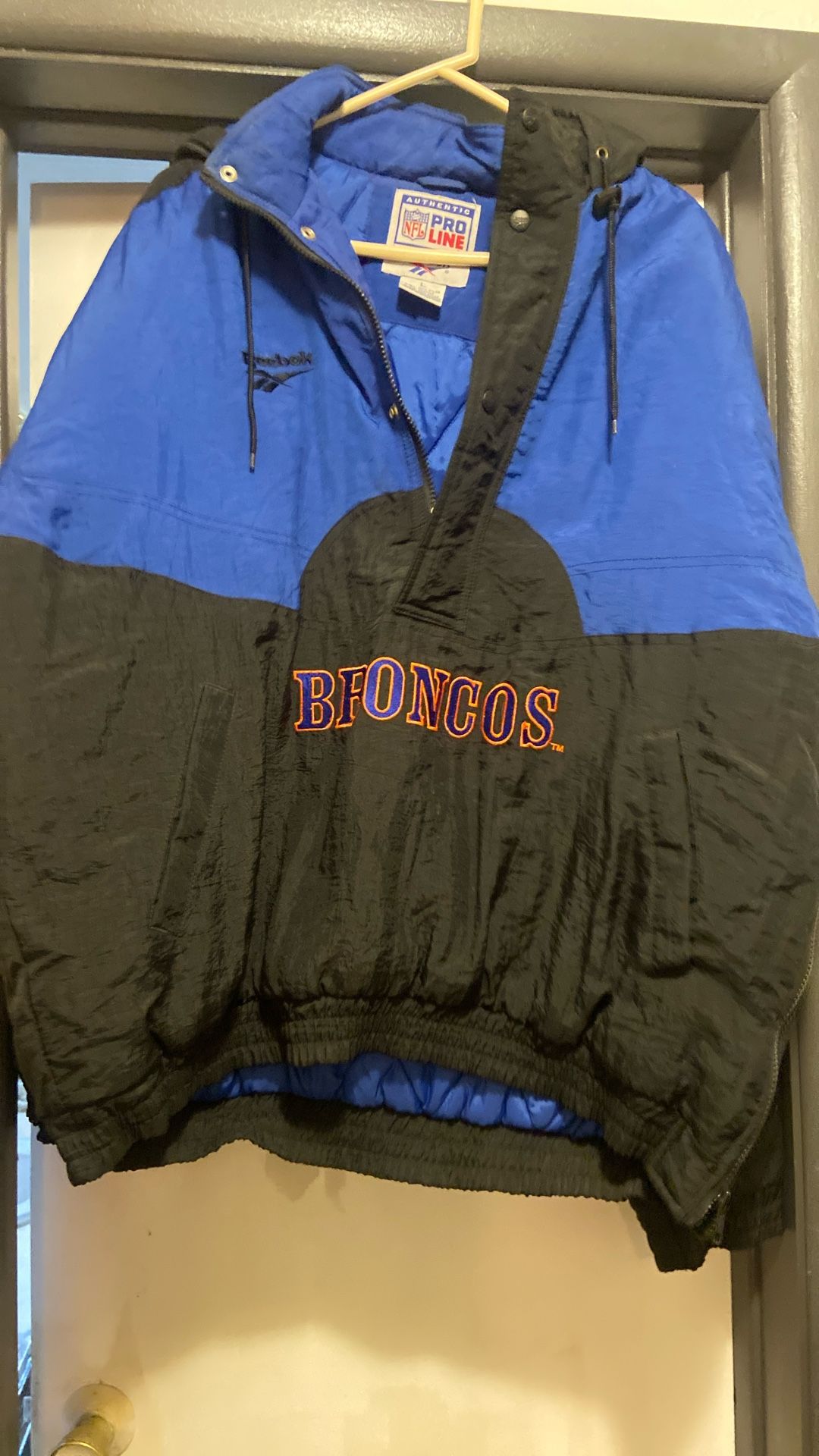 Vintage Broncos Pullover (Reebok) Never Worn
