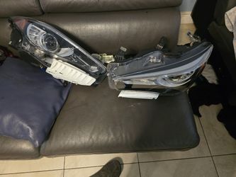 Infiniti Q50 Headlights