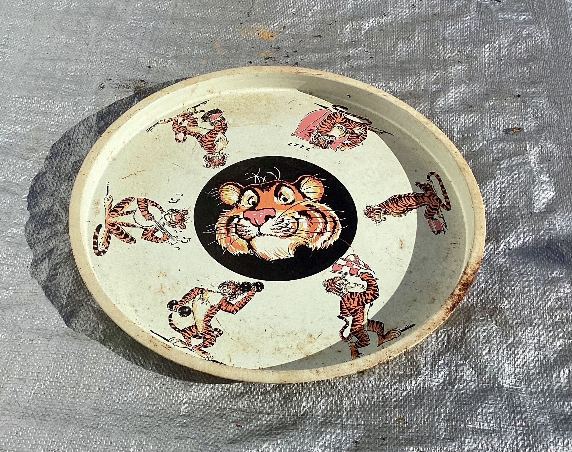 ESSO Metal Tray, “Put a Tiger in your tank”!
