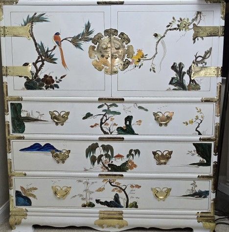 Dresser